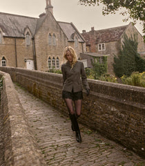 IONA SHORT -- BLACK