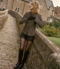 IONA SHORT -- BLACK